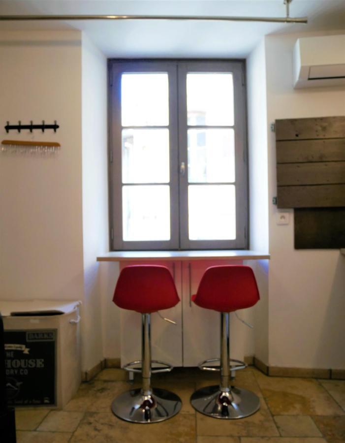 Le Travertin Avignon Bagian luar foto